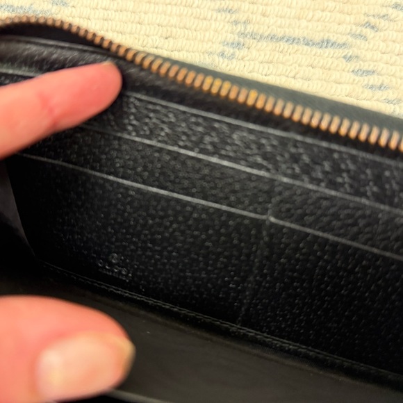 GUCCI Unisex Black & Gold Animalier Bee & Star Round Zip Long Wallet/Clutch - Picture 14 of 16